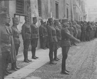 Trient - Defilierung vor Generaloberst Dankl 30 4 1916